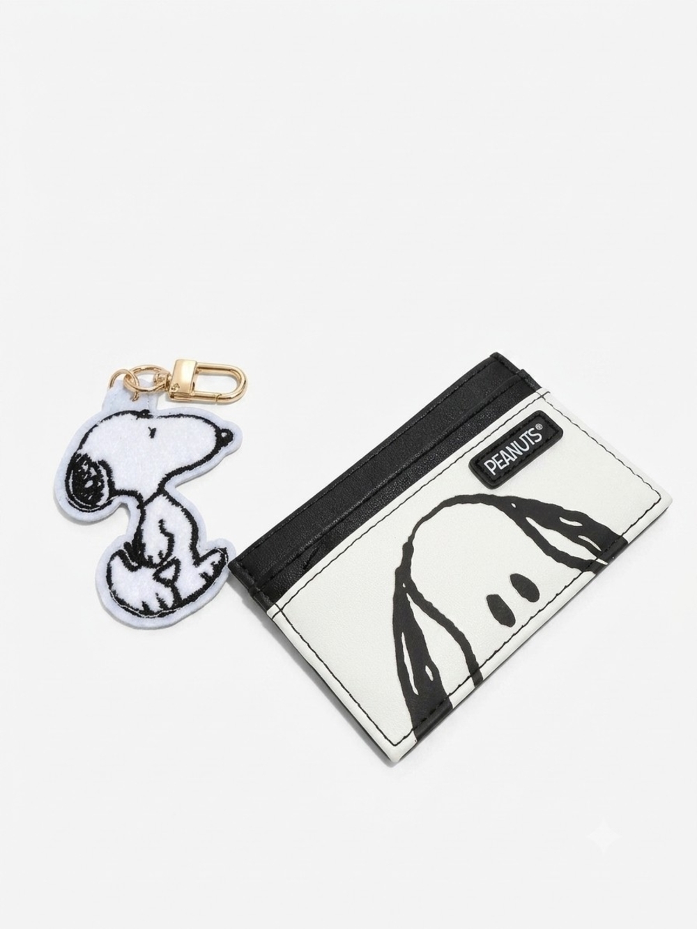 Peanuts Black & White Snoopy Cardholder with Snoopy Keychain - Picture 8 of 10